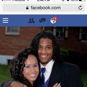 Meet your Posher, Dominique